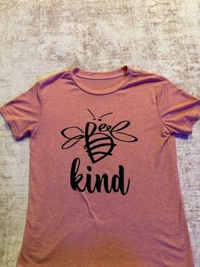 Women’s Bee Kind" Pink Graphic Tee